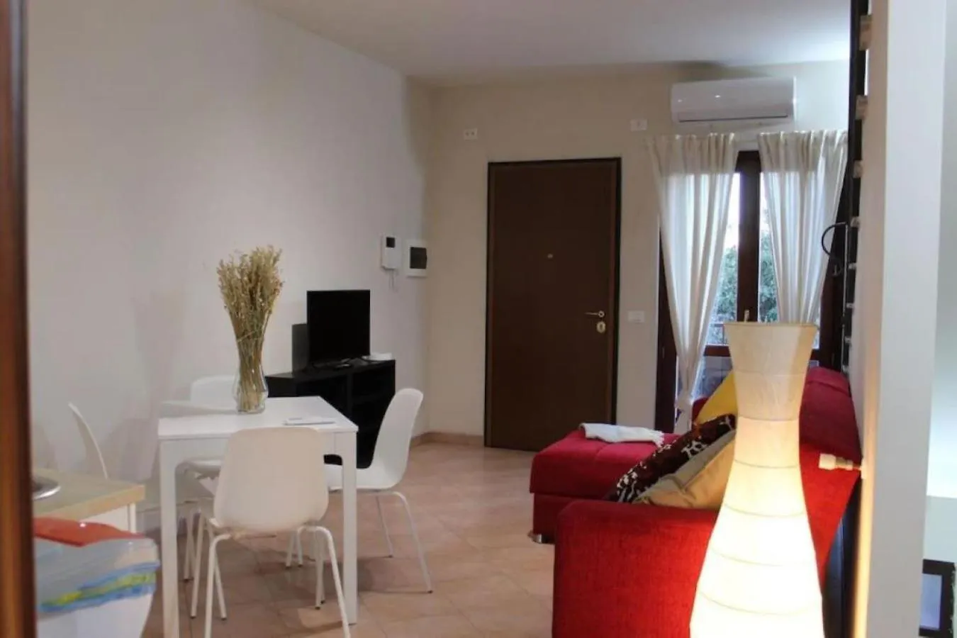 Holiday home Villetta Fronte Metro C, Parcheggio, Wi-Fi, A/C Rome Italy